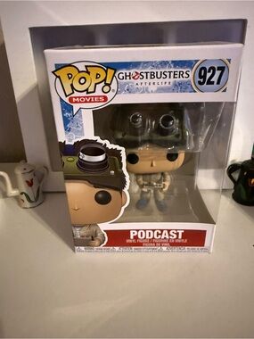 Funko Pop! Movies Ghostbusters Afterlife #927 Podcast Vinyl Figure - Tan & Blue